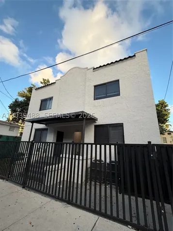 221 SW 11th Avenue Miami FL 33130