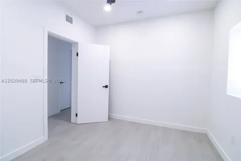 221 SW 11th Avenue Miami FL 33130