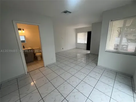 28 E 20th Street Hialeah FL 33010