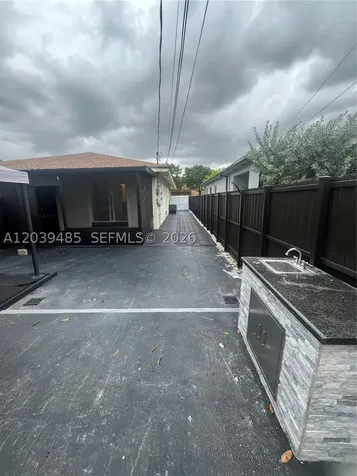 28 E 20th Street Hialeah FL 33010