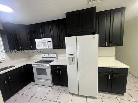28 E 20th Street Hialeah FL 33010