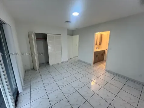 28 E 20th Street Hialeah FL 33010