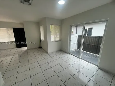 28 E 20th Street Hialeah FL 33010