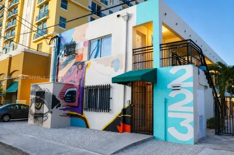 223 NW 12th Street Miami FL 33136