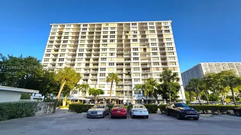 1865 79th St Causeway North Bay Village FL 33141