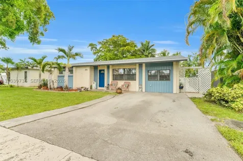 551 NW 99th Way Pembroke Pines FL 33024