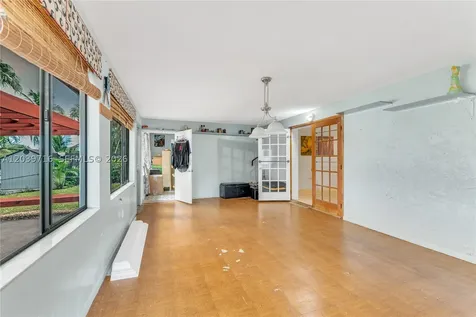 551 NW 99th Way Pembroke Pines FL 33024