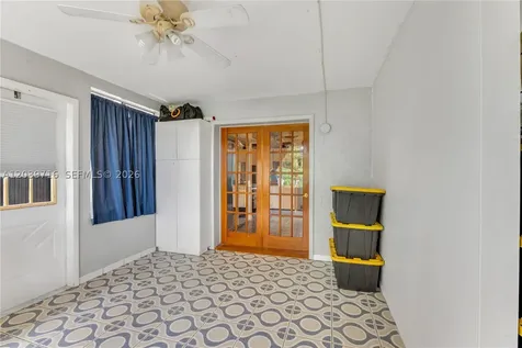 551 NW 99th Way Pembroke Pines FL 33024