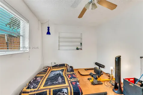 551 NW 99th Way Pembroke Pines FL 33024