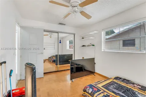 551 NW 99th Way Pembroke Pines FL 33024