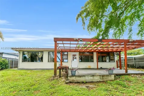 551 NW 99th Way Pembroke Pines FL 33024