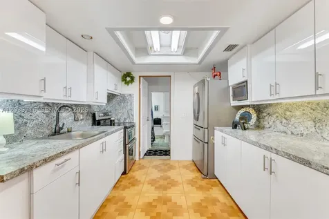551 NW 99th Way Pembroke Pines FL 33024