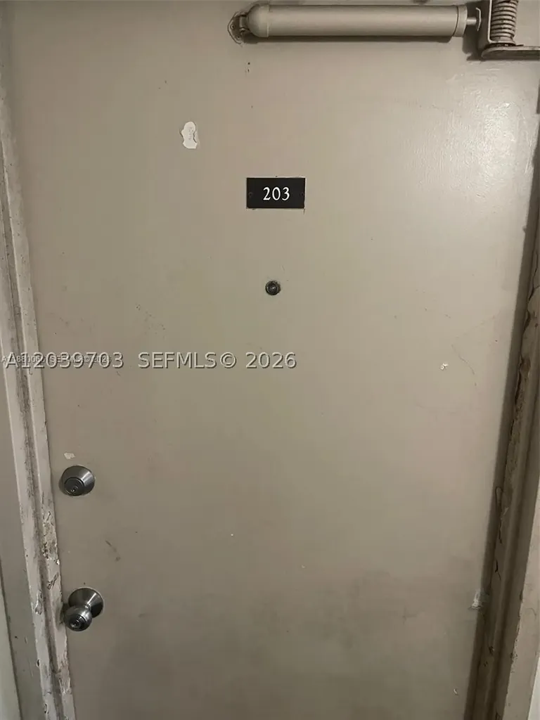 2401 Riverside Drive Coral Springs FL 33065