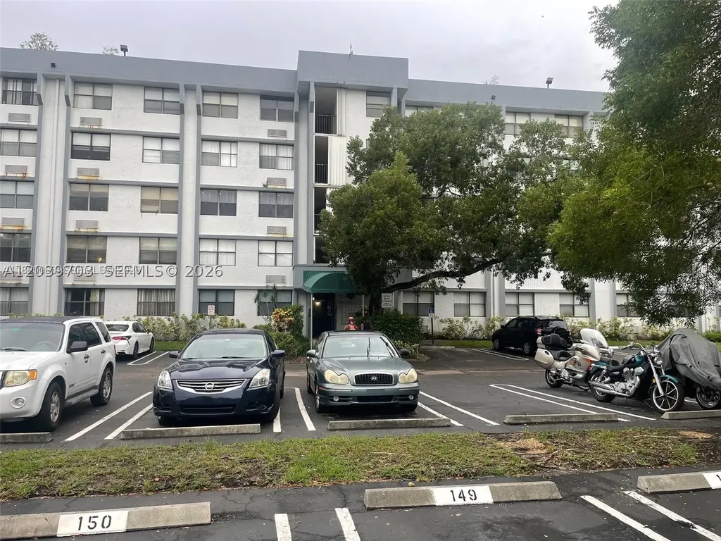 2401 Riverside Drive Coral Springs FL 33065