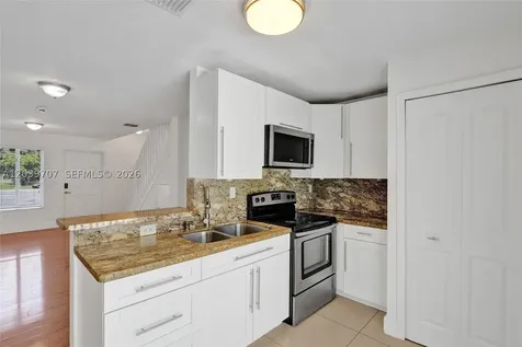 990 NW 78th Avenue Miami FL 33126