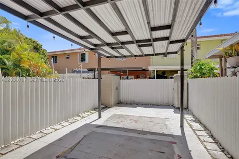 990 NW 78th Avenue Miami FL 33126