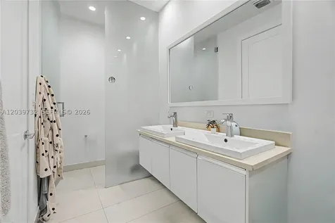 10260 NW 63rd Terrace Miami FL 33178