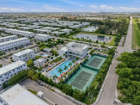 10260 NW 63rd Terrace Miami FL 33178