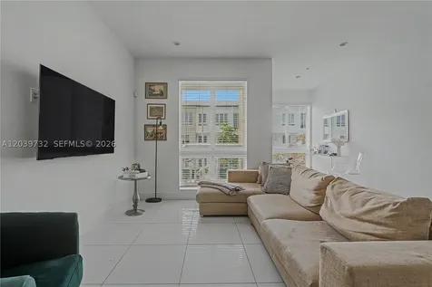 10260 NW 63rd Terrace Miami FL 33178