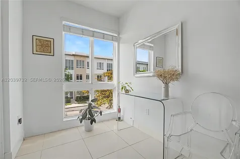 10260 NW 63rd Terrace Miami FL 33178