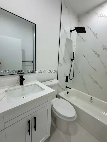 2425 SW 6th Street Miami FL 33135