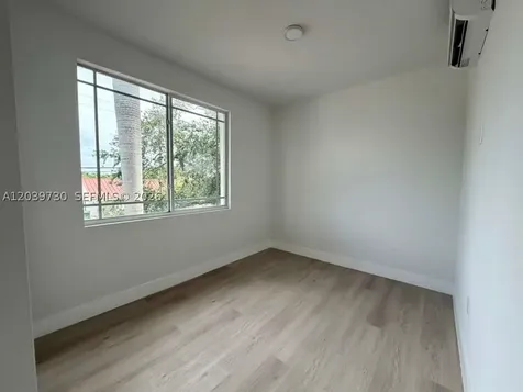 2425 SW 6th Street Miami FL 33135