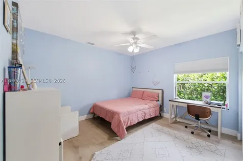 3725 Oak Ridge Lane Weston FL 33331