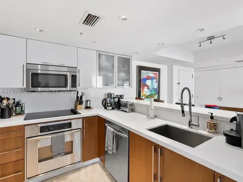 650 West Avenue Miami Beach FL 33139