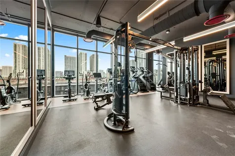 20 NE 11th Street Miami FL 33132