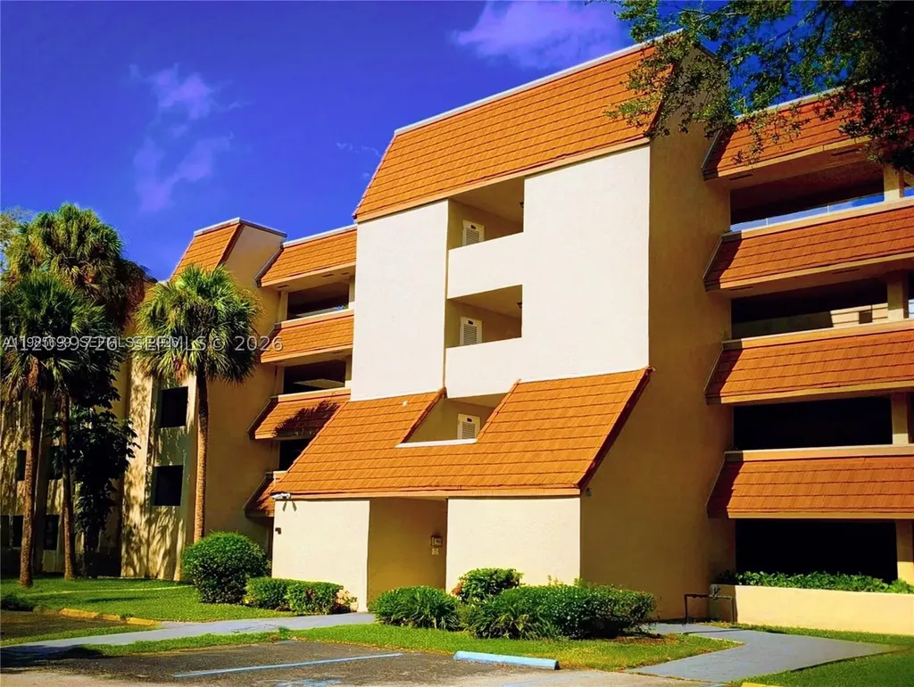 601 Ives Dairy Road Miami FL 33179