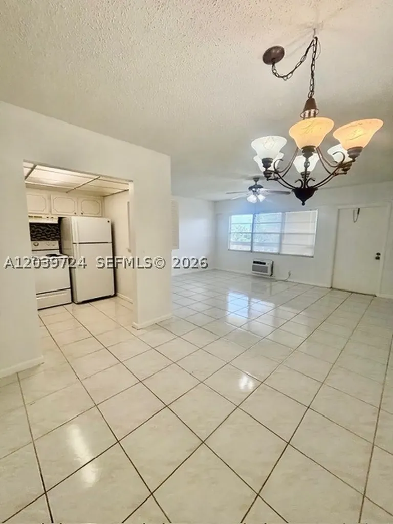 202 Mansfield Boca Raton FL 33434