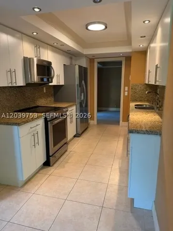 2000 Towerside Terrace Miami FL 33138