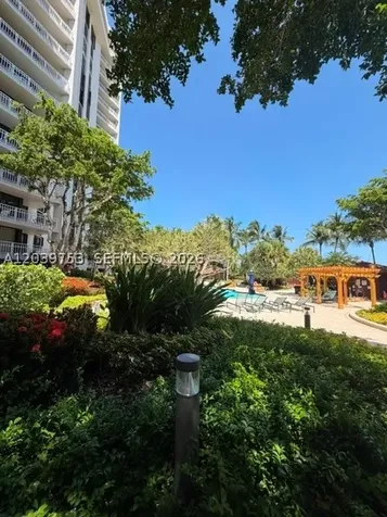 2000 Towerside Terrace Miami FL 33138