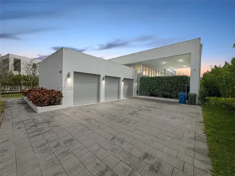16582 S Botaniko Drive S Weston FL 33326
