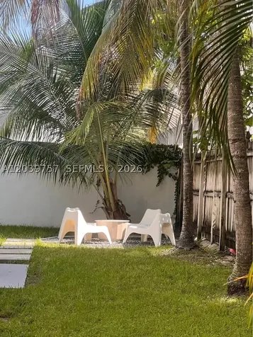 3676 Oak Avenue Miami FL 33133
