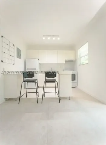 3676 Oak Avenue Miami FL 33133