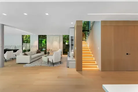 3579 Avocado Avenue Miami FL 33133