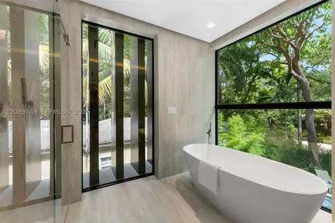3579 Avocado Avenue Miami FL 33133
