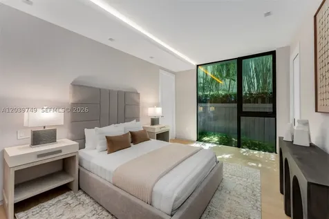 3579 Avocado Avenue Miami FL 33133