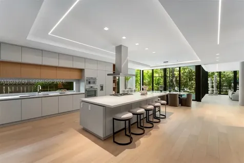 3579 Avocado Avenue Miami FL 33133