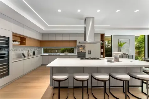 3579 Avocado Avenue Miami FL 33133