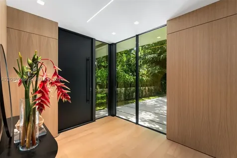 3579 Avocado Avenue Miami FL 33133