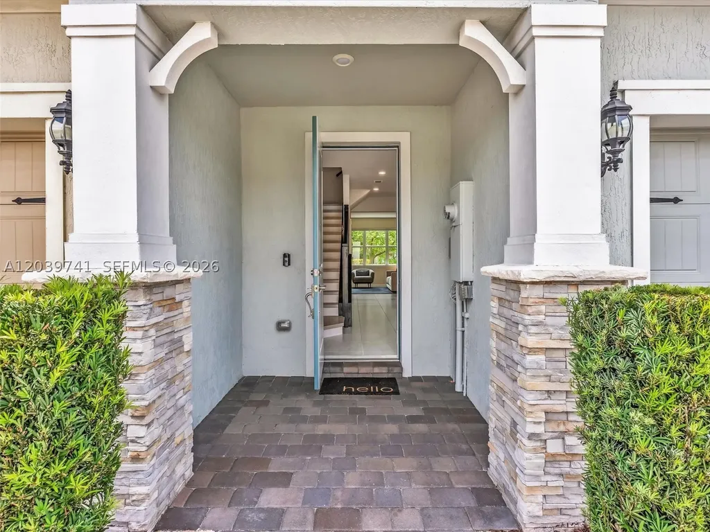 1183 Eucalyptus Drive Hollywood FL 33021