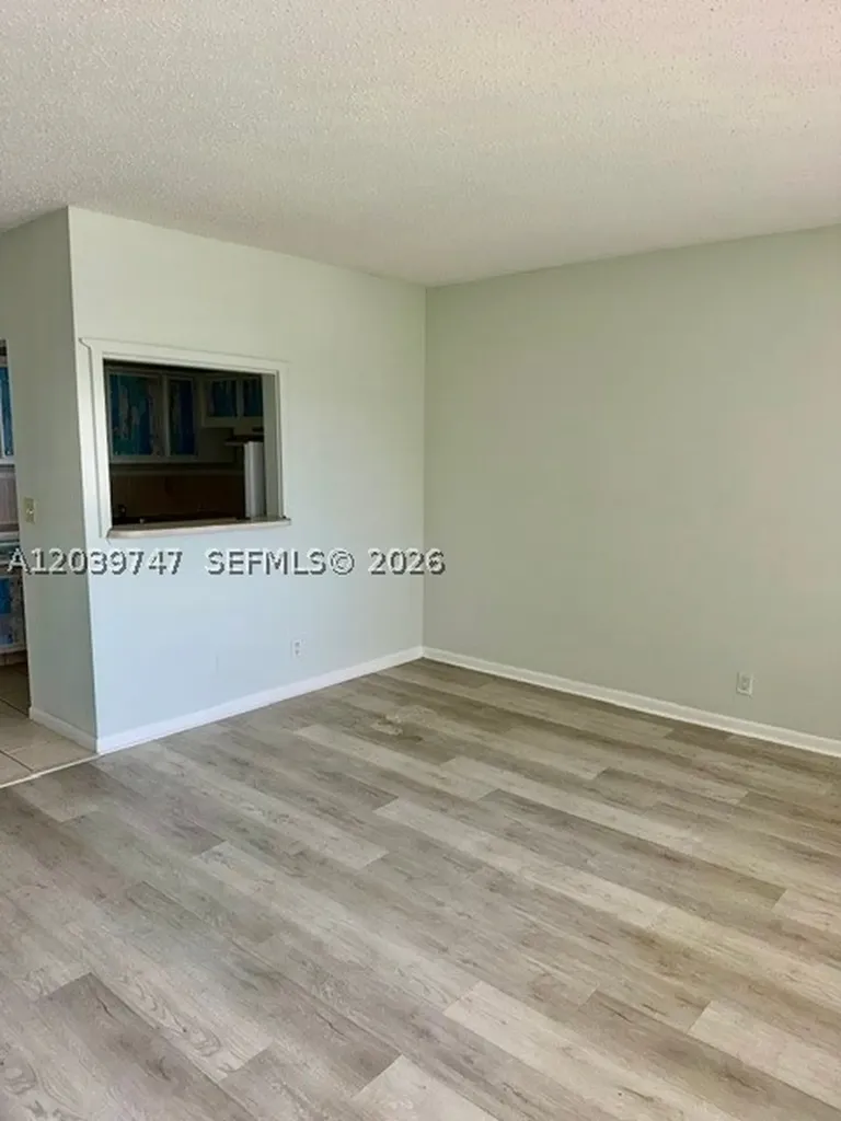 119 Salisbury West Palm Beach FL 33417