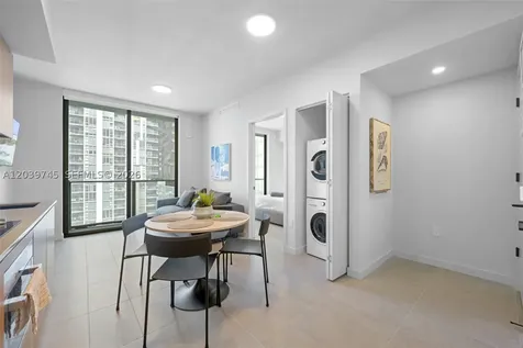 121 NE 5th Street Miami FL 33132