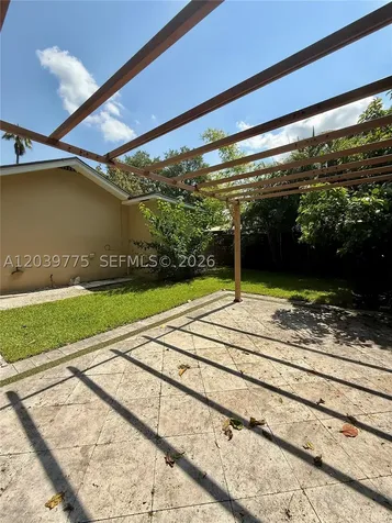 4456 SW 10th Street Miami FL 33134