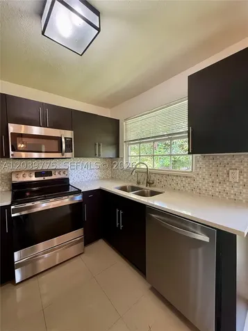 4456 SW 10th Street Miami FL 33134