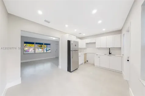 11702 NW 1st Avenue Miami FL 33168