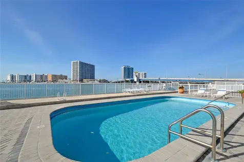 2016 Bay Drive Miami Beach FL 33141