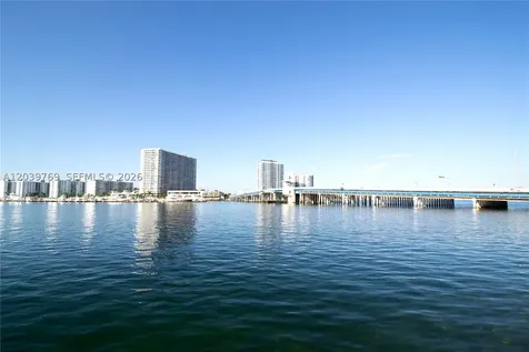 2016 Bay Drive Miami Beach FL 33141